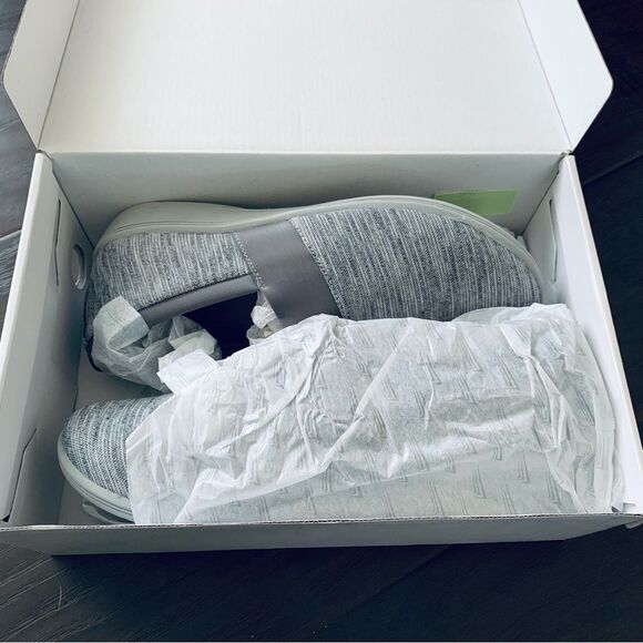 NWT Copper Fit Restore A Line Women's Gray Slip-on Walking Shoes Size 9.5 - Picture 3 of 8